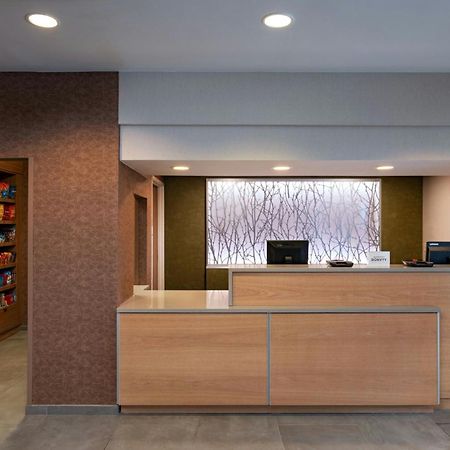 Fairfield Inn & Suites Kansas City Airport Exterior photo