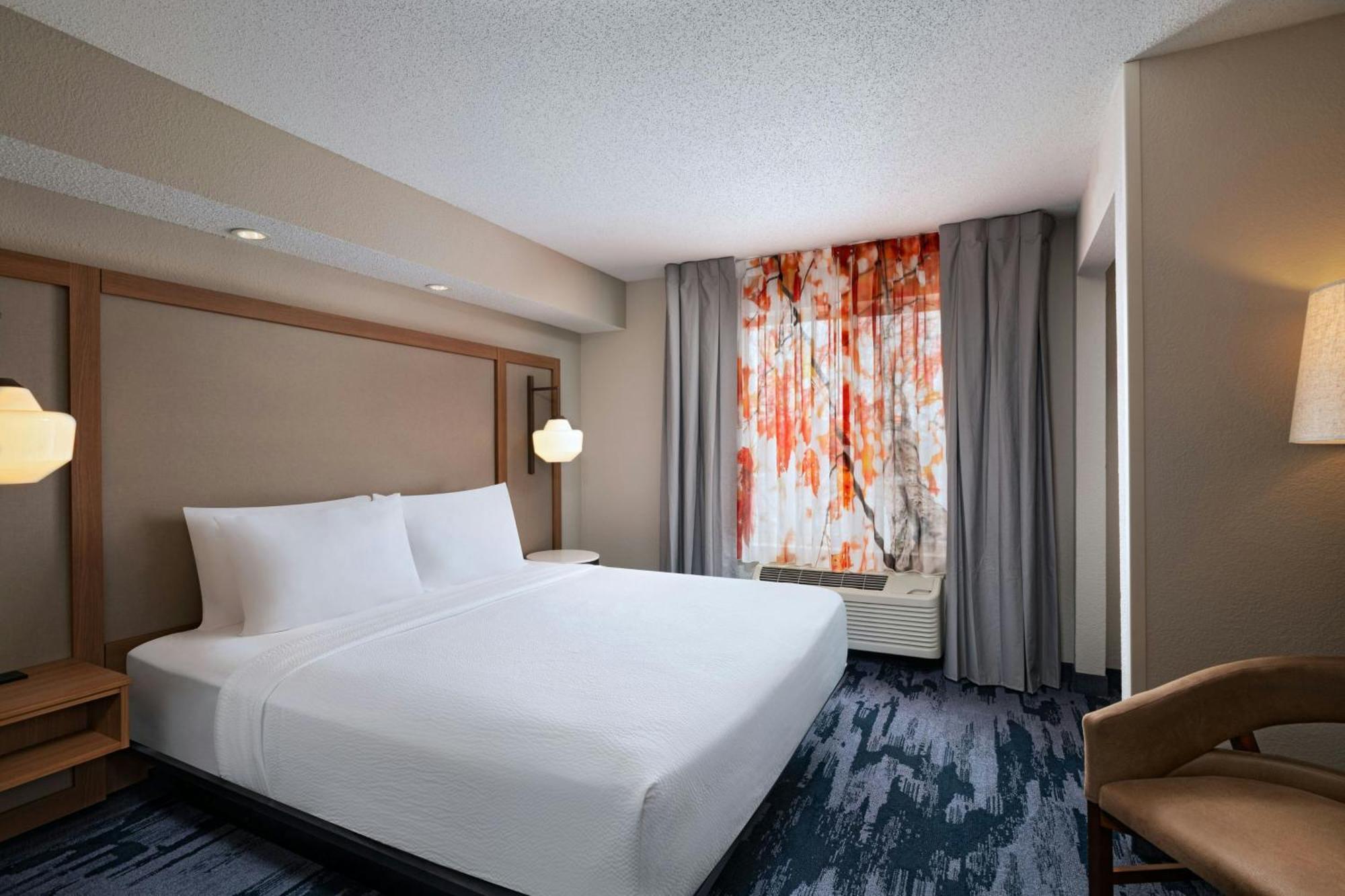 Fairfield Inn & Suites Kansas City Airport Exterior photo